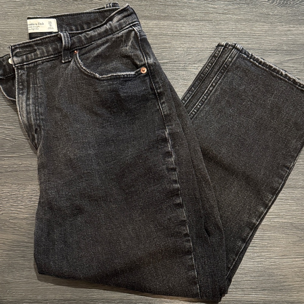 Abercrombie & Fitch Curve Love Ankle Straight Ultra High Rise Jeans